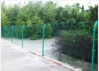 護(hù)欄網(wǎng)廠家如何選擇？