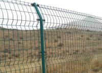 圈地護(hù)欄該如何選擇？