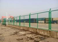 框架護(hù)欄網(wǎng)的網(wǎng)孔一般多大合適？